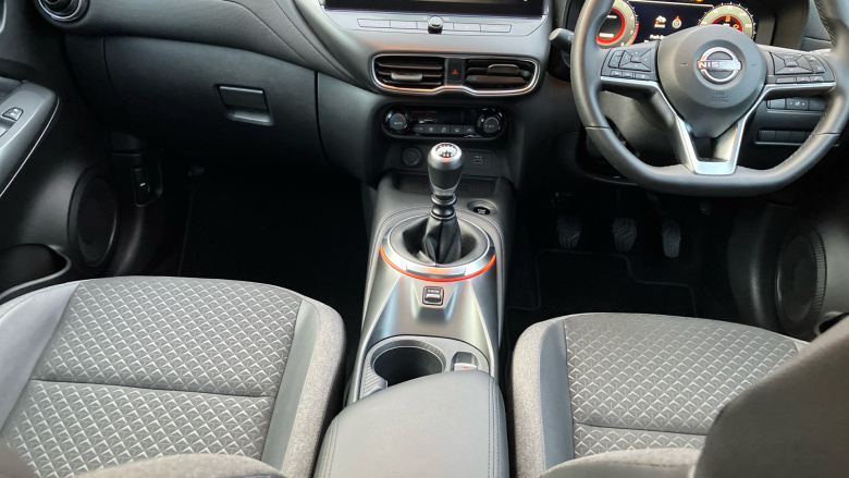 Nissan Juke 1.0 DiG-T N-Connecta 5dr Petrol Hatchback